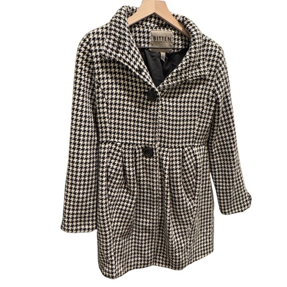 Bitten by Sarah Jessica Parker Houndstooth Trench Coat - Picture 3 of 4